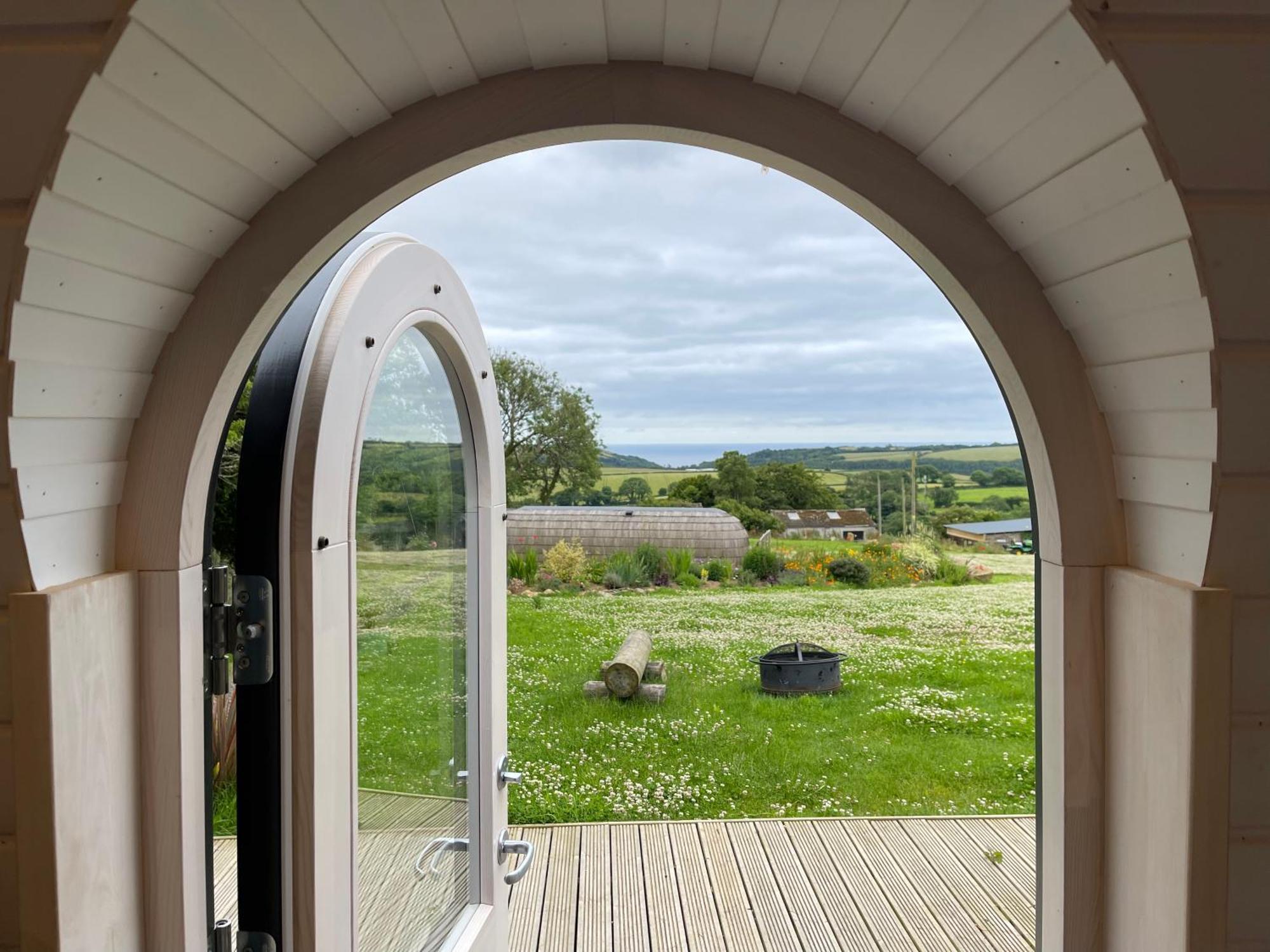 فيلا Clotted Cream -Lydcott Glamping, Cornish Sea Views لوي المظهر الخارجي الصورة